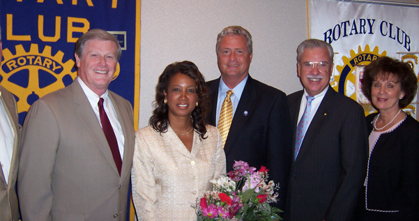 Jennifer receives Citizen of the Year Award from Orange Park Rotary